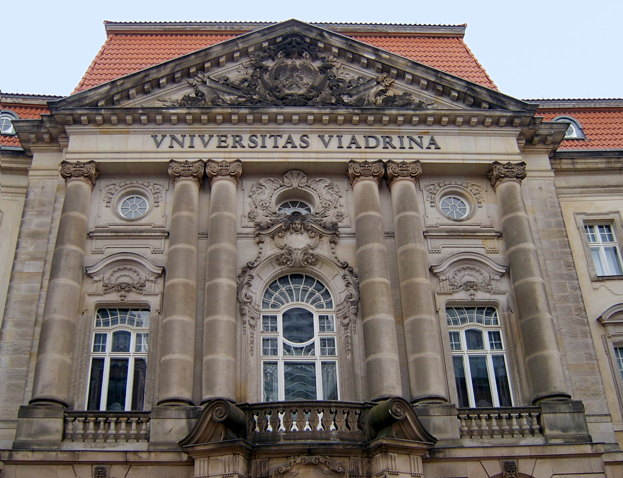 Main building of the University Viadrina in Frankfurt (Oder)